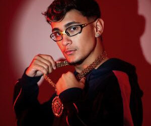 MC Jacaré assume a ponta do Top 50 Brasil no Spotify com duas músicas