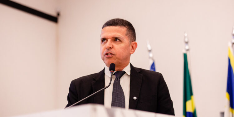 Wederson Lopes defende vitória da Quebec em licitação do lixo e rebate críticos à empresa