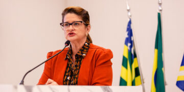 Seliane da SOS propõe a criação da Semana da Adoção e Proteção de Animais