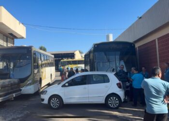 Com negociação travada, risco de greve volta a assombrar transporte coletivo em Anápolis