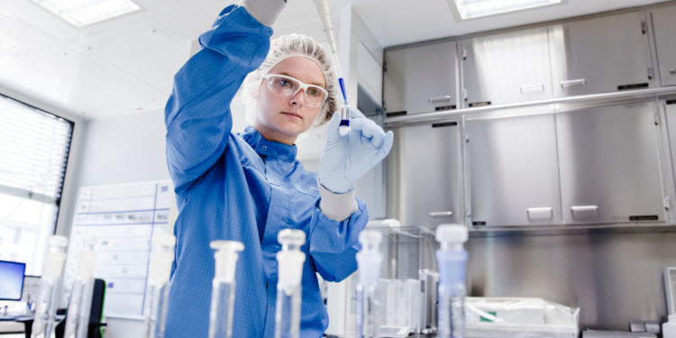 Expertise da UFG em Inteligência Artificial pode trazer avanço de ‘décadas em anos’, avalia polo farmacêutico