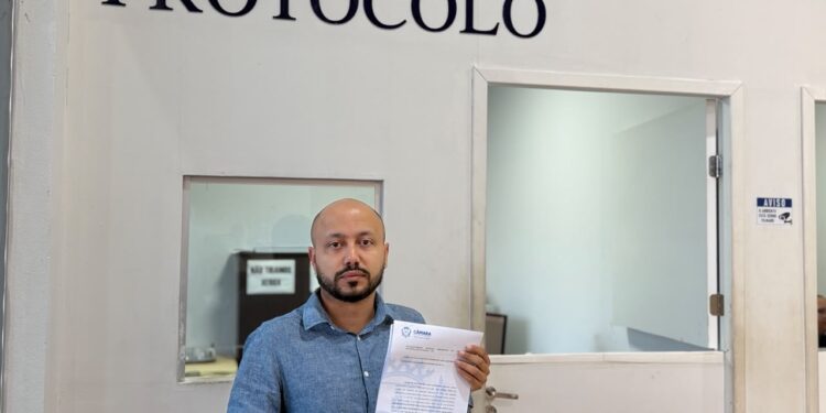 Marcos Carvalho oficializa pedido de investigação contra Suender