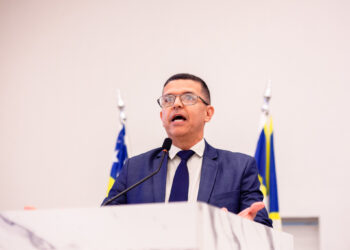 Prefeito não vai tomar lote de ninguém, garante vereador a famílias presas no impasse do “Meu Lote, Minha História”