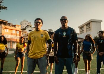 Em clima de Copa do Mundo, MC Guimê anuncia continuação do hit ‘País do Futebol’ e web surta: ‘Agora o hexa vem’