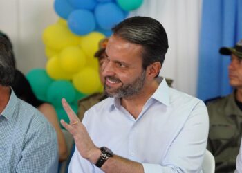 “Nunca houve qualquer pressão para retirada de candidatura ao Senado”