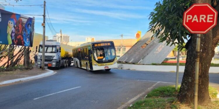 Viadutos Nelson Mandela e do Daia devem ser os próximos alvos de intervenção da prefeitura