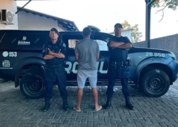Homem é preso após agredir companheira na frente da filha de 2 anos em Goiânia