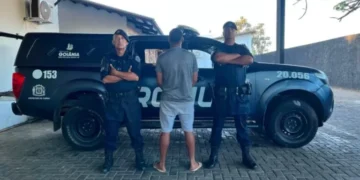 Homem é preso após agredir companheira na frente da filha de 2 anos em Goiânia