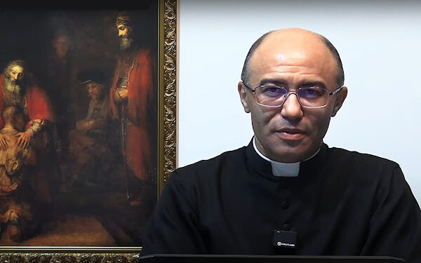 Padre que atuou em Anápolis e foi diretor da faculdade católica é excomungado pela Arquidiocese de Brasília