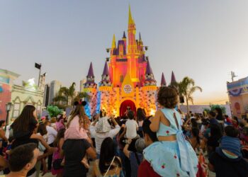 Happy Land retorna a Goiânia com pista de gelo, personagens infantis e expectativa de receber 55 mil visitantes