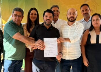 Elias do Nana tenta “roubar” obra de colega, é pego no pulo, se desculpa e apaga vídeo