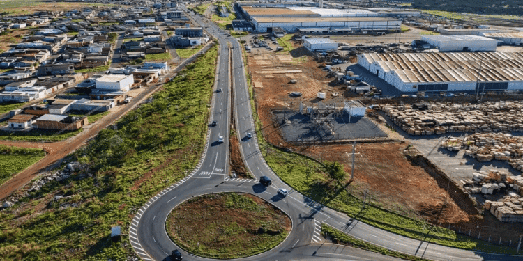 Iluminação começa a ser instalada no Anel Viário do Daia