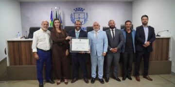 Dois a cada três vereadores vão apoiar candidatos a deputado federal de fora de Anápolis