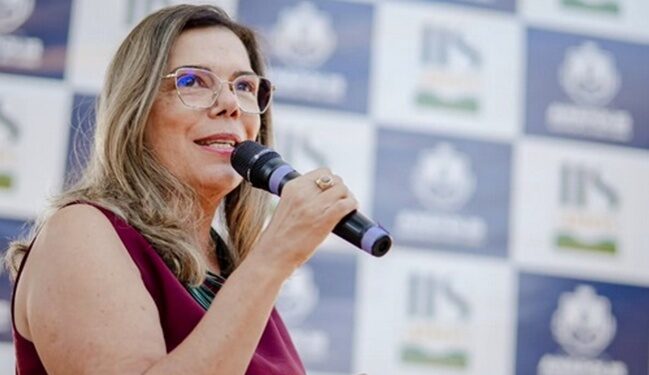 “Anápolis parou e agora recomeça em uma nova etapa”, diz secretária de Educação