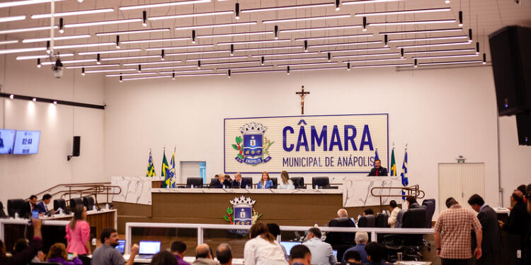 Corrêa dá protagonismo a vereadores: sem emenda, não haveria reforma da UPA