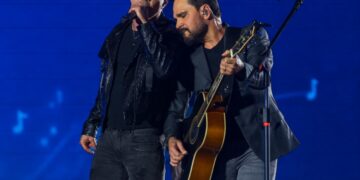Em Goiânia, Zezé Di Camargo e Luciano mostram seus hits no Festival “Histórias” com coro do público