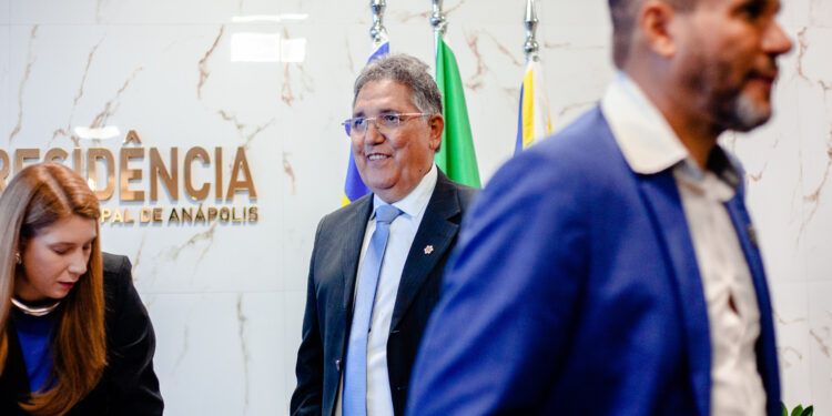 Domingos Paula interrompe licença e retorna amanhã à Câmara Municipal