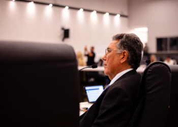 Osmar Borges já falhou na missão que dizia ter, e ainda expôs a fragilidade da campanha de Vivian Naves