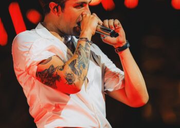 Luan Santana reúne mais de 30 mil pessoas em Fortaleza com turnê “Registro Histórico”