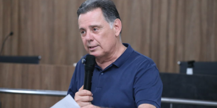 Justiça Eleitoral suspende impulsionamento de Marconi em postagem contra Daniel Vilela