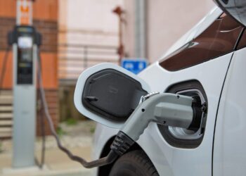 Carros elétricos podem ficar isentos de IPVA em Goiás