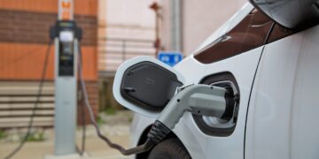 Carros elétricos podem ficar isentos de IPVA em Goiás