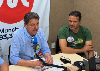 Com adesivo de Vivian e Vergílio, Domingos assume protagonismo e gera ciumeira em candidatos do PL