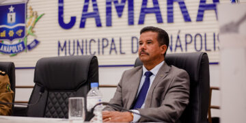 Coronel Adailton destinou R$ 235 mil para beneficiar sete alunos em Montividiu do Norte
