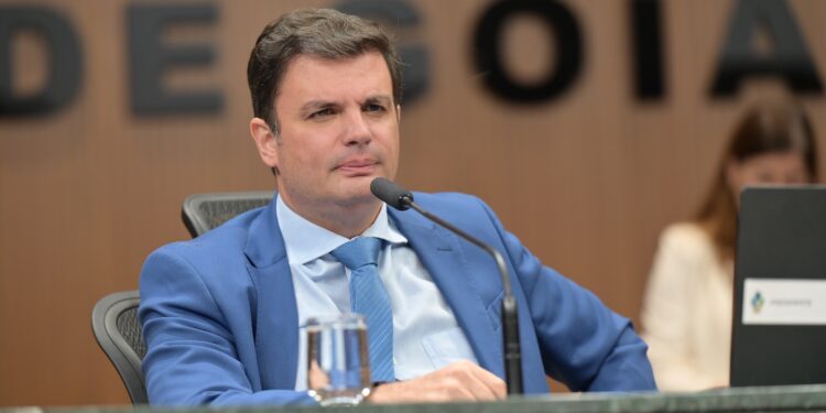 Com respaldo emedebista e proximidade do PL com Governo, Issy Quinan pode confirmar força para presidir Alego