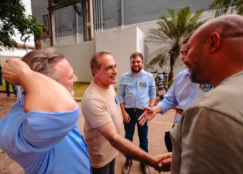 Isaac Mendonça representa Mineiros em encontro com Flávio Bolsonaro