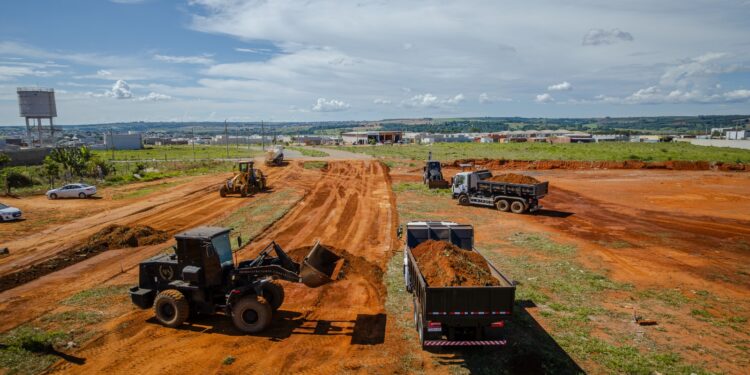Região Leste ganha arborização e nova ligação viária